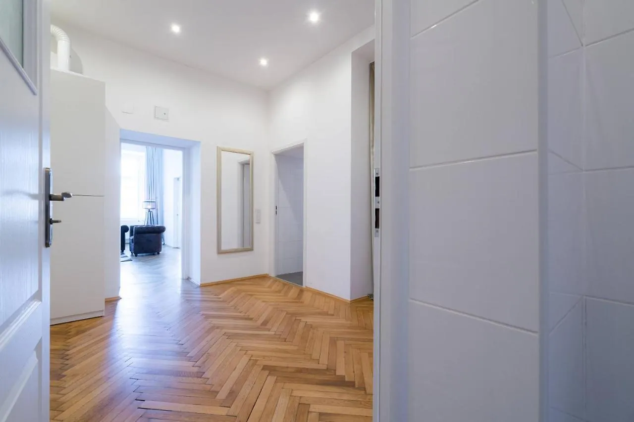 Апарт-отель Vienna Residence, Naschmarkt - Museumsquartier